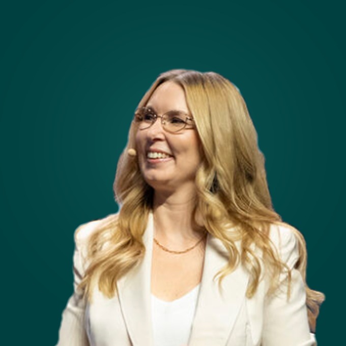 Ewelina Kawnik, CMO at EssilorLuxottica